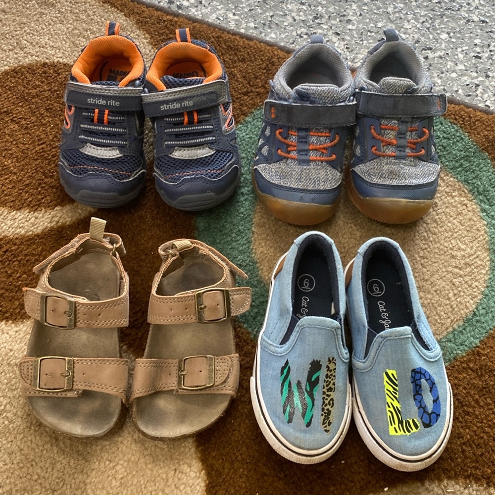 Toddler boys Shoes set of 4 size 6